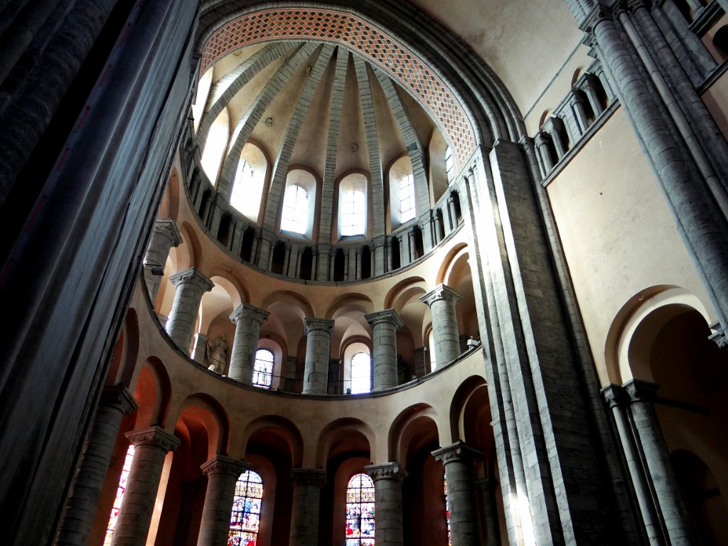 48 Tournai - Notre Dame.JPG